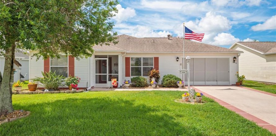 Casa en The Villages, Florida 2 dormitorios, 111.85 m2 № 1884283