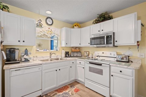 Casa en venta en The Villages, Florida, 2 dormitorios, 111.85 m2 № 1884283 - foto 11