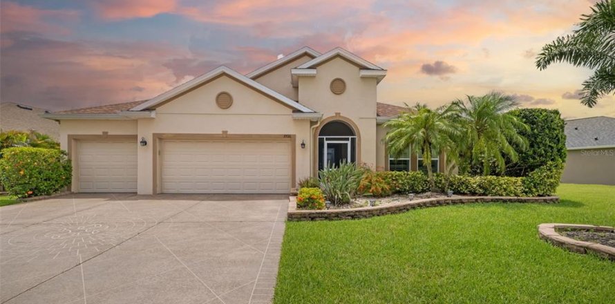 Villa ou maison à Parrish, Floride 4 chambres, 171.22 m2 № 2147552