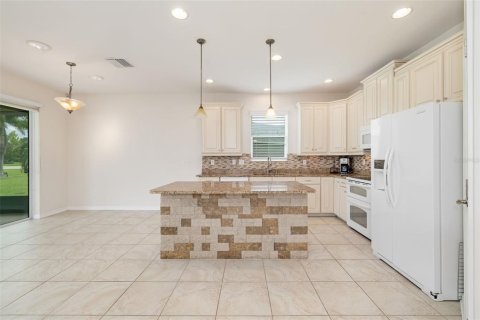 Villa ou maison à vendre à Parrish, Floride: 4 chambres, 171.22 m2 № 2147552 - photo 9