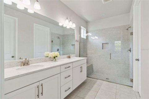 House in Sarasota, Florida 2 bedrooms, 155.8 sq.m. № 1883629 - photo 9