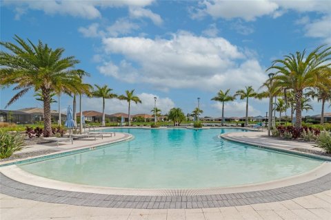 House in Sarasota, Florida 2 bedrooms, 155.8 sq.m. № 1883629 - photo 22