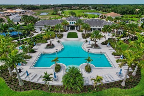 House in Sarasota, Florida 2 bedrooms, 155.8 sq.m. № 1883629 - photo 3