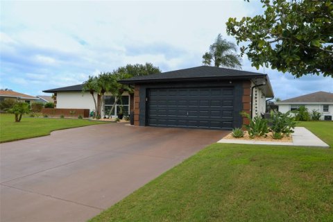 Villa ou maison à louer à Sun City Center, Floride: 2 chambres, 134.71 m2 № 2430517 - photo 6