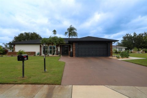Villa ou maison à louer à Sun City Center, Floride: 2 chambres, 134.71 m2 № 2430517 - photo 7