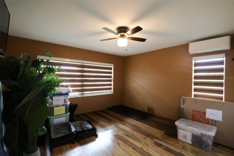 Villa ou maison à louer à Sun City Center, Floride: 2 chambres, 134.71 m2 № 2430517 - photo 19