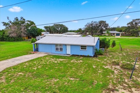 House in Avon Park, Florida 3 bedrooms, 86.31 sq.m. № 2231486 - photo 30