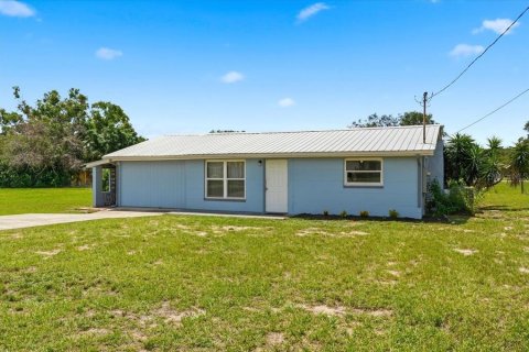 House in Avon Park, Florida 3 bedrooms, 86.31 sq.m. № 2231486 - photo 7