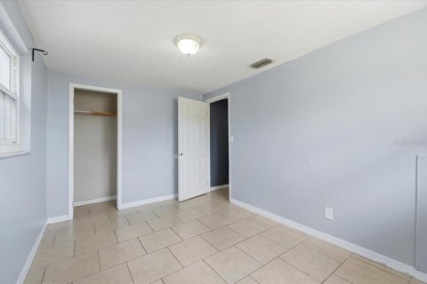 House in Avon Park, Florida 3 bedrooms, 86.31 sq.m. № 2231486 - photo 22