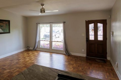 House in Orlando, Florida 4 bedrooms, 151.24 sq.m. № 2150171 - photo 27