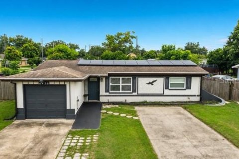 House in Pinellas Park, Florida 2 bedrooms, 87.89 sq.m. № 2220826 - photo 2