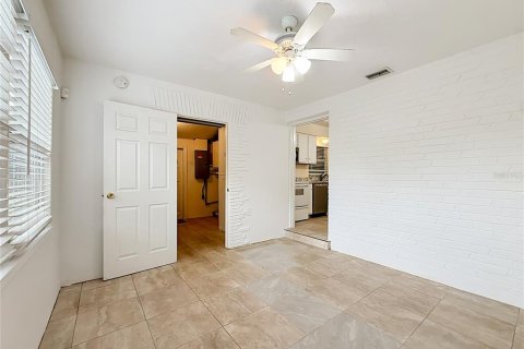 House in Pinellas Park, Florida 2 bedrooms, 87.89 sq.m. № 2220826 - photo 21