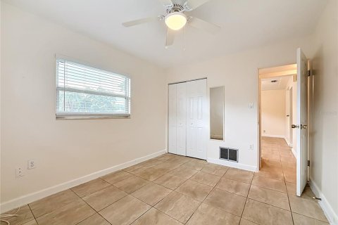 House in Pinellas Park, Florida 2 bedrooms, 87.89 sq.m. № 2220826 - photo 18