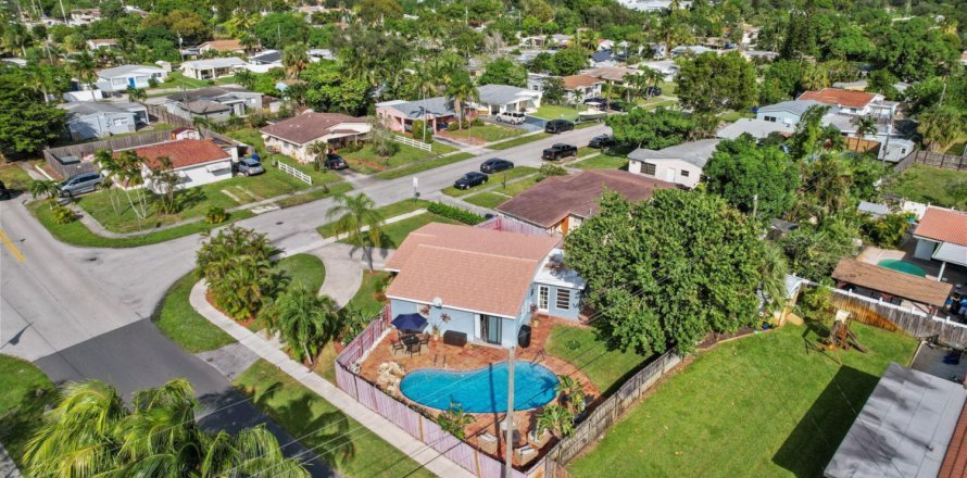 Casa en Fort Lauderdale, Florida 3 dormitorios, 113.81 m2 № 1227053