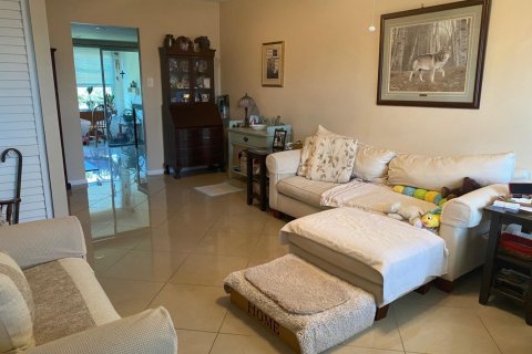 Condominio en alquiler en Margate, Florida, 1 dormitorio, 68.28 m2 № 1103272 - foto 1