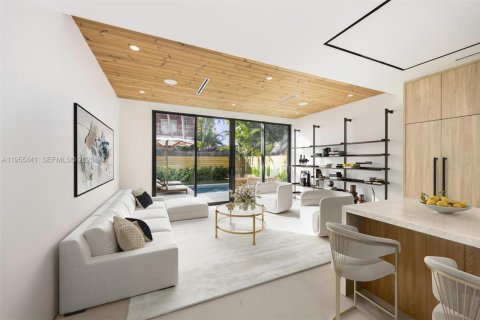 Adosado en venta en Miami, Florida, 4 dormitorios, 263.56 m2 № 2025153 - foto 7