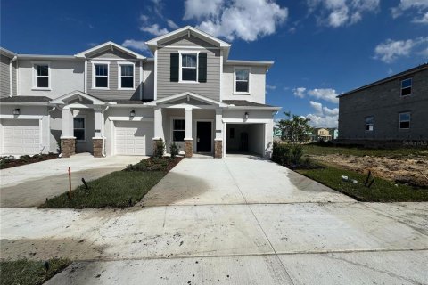 Adosado en alquiler en Clermont, Florida, 3 dormitorios, 170.38 m2 № 1905539 - foto 2