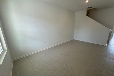 Adosado en alquiler en Clermont, Florida, 3 dormitorios, 170.38 m2 № 1905539 - foto 3