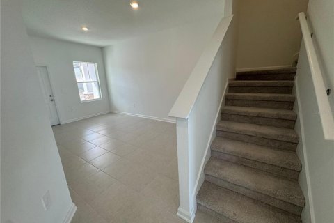 Adosado en alquiler en Clermont, Florida, 3 dormitorios, 170.38 m2 № 1905539 - foto 8