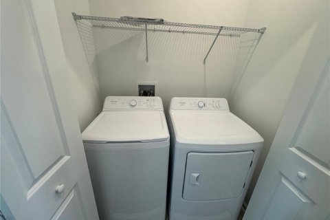 Adosado en alquiler en Clermont, Florida, 3 dormitorios, 170.38 m2 № 1905539 - foto 16