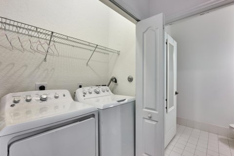 Condo in Royal Palm Beach, Florida, 3 bedrooms  № 2245311 - photo 17