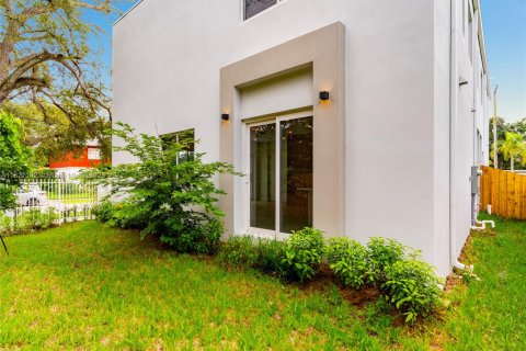 Propiedad comercial en venta en Fort Lauderdale, Florida, 346.71 m2 № 1921060 - foto 21