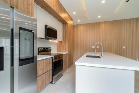 Propiedad comercial en venta en Fort Lauderdale, Florida, 346.71 m2 № 1921060 - foto 11