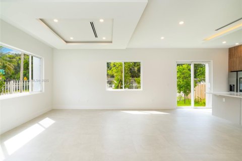 Propiedad comercial en venta en Fort Lauderdale, Florida, 346.71 m2 № 1921060 - foto 15