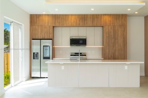 Propiedad comercial en venta en Fort Lauderdale, Florida, 346.71 m2 № 1921060 - foto 9