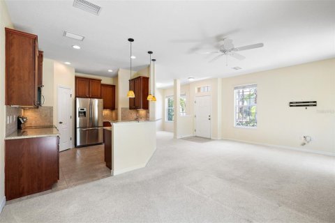 Touwnhouse à vendre à Tampa, Floride: 3 chambres, 164.99 m2 № 1909959 - photo 10