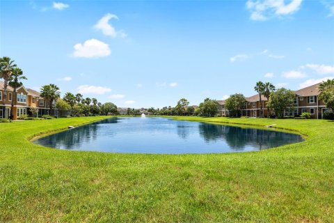 Touwnhouse à vendre à Tampa, Floride: 3 chambres, 164.99 m2 № 1909959 - photo 30