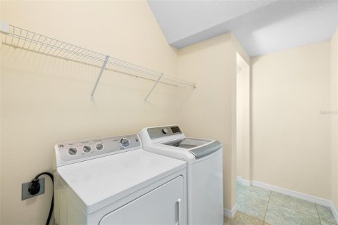Touwnhouse à vendre à Tampa, Floride: 3 chambres, 164.99 m2 № 1909959 - photo 28