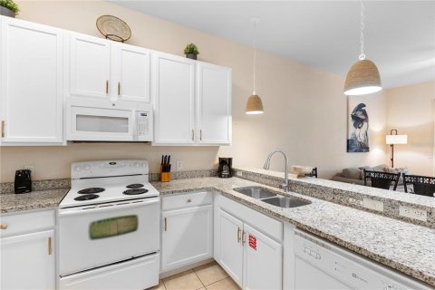 Condo in Davenport, Florida, 3 bedrooms  № 1689800 - photo 8