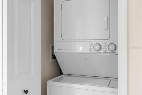 Condo in Davenport, Florida, 3 bedrooms  № 1689800 - photo 28