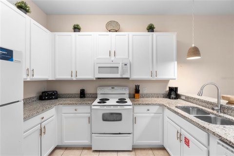 Condo in Davenport, Florida, 3 bedrooms  № 1689800 - photo 5