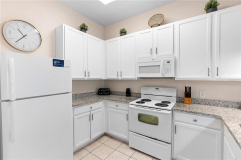 Condo in Davenport, Florida, 3 bedrooms  № 1689800 - photo 6