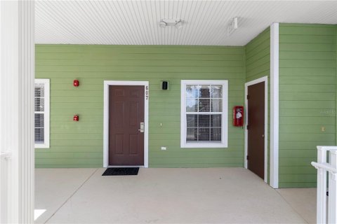 Condo in Davenport, Florida, 3 bedrooms  № 1689800 - photo 2