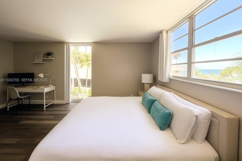 Condominio en venta en Hollywood, Florida, 2 dormitorios, 126.16 m2 № 2034388 - foto 13