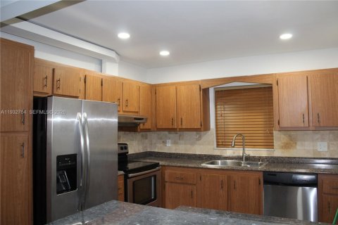Condominio en venta en Dania Beach, Florida, 2 dormitorios, 98.48 m2 № 2088634 - foto 5