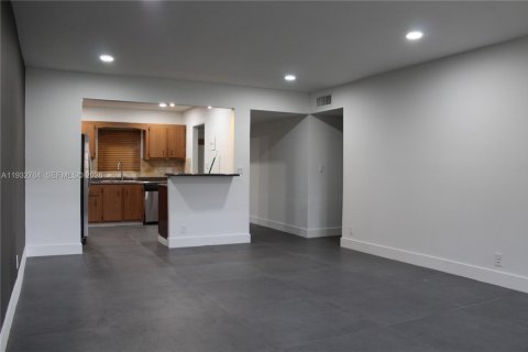 Condominio en venta en Dania Beach, Florida, 2 dormitorios, 98.48 m2 № 2088634 - foto 3