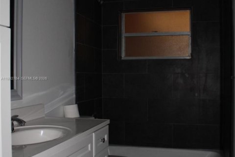 Condominio en venta en Dania Beach, Florida, 2 dormitorios, 98.48 m2 № 2088634 - foto 21