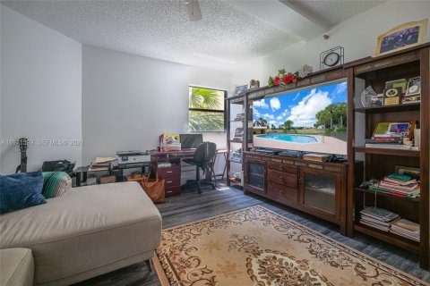 Condominio en venta en Lauderhill, Florida, 3 dormitorios, 183.2 m2 № 2033022 - foto 26