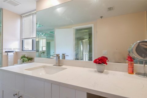 Condominio en venta en Lauderhill, Florida, 3 dormitorios, 183.2 m2 № 2033022 - foto 20