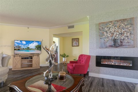 Condominio en venta en Lauderhill, Florida, 3 dormitorios, 183.2 m2 № 2033022 - foto 7