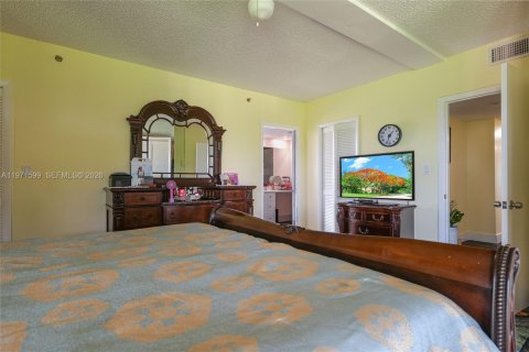 Condominio en venta en Lauderhill, Florida, 3 dormitorios, 183.2 m2 № 2033022 - foto 19