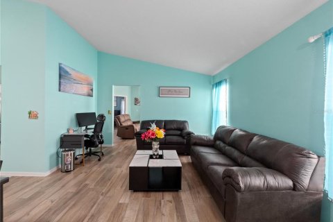 Casa en venta en Davenport, Florida, 4 dormitorios, 178.19 m2 № 2411620 - foto 5