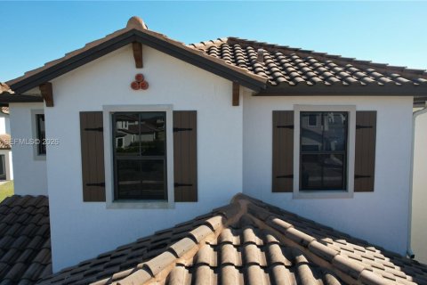 House in Ave Maria, Florida 3 bedrooms, 170.57 sq.m. № 2080632 - photo 10