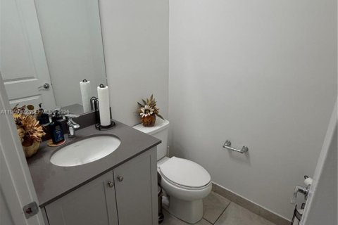 House in Ave Maria, Florida 3 bedrooms, 170.57 sq.m. № 2080632 - photo 30