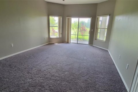 Villa ou maison à louer à Kissimmee, Floride: 5 chambres, 310.29 m2 № 1817348 - photo 16