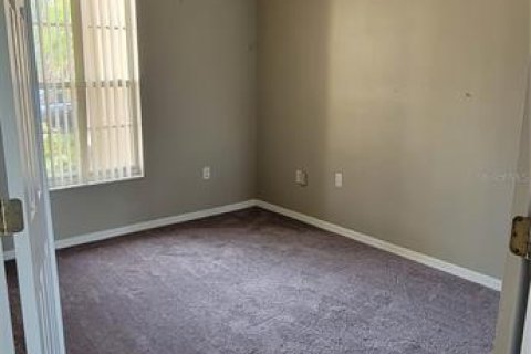 Villa ou maison à louer à Kissimmee, Floride: 5 chambres, 310.29 m2 № 1817348 - photo 6